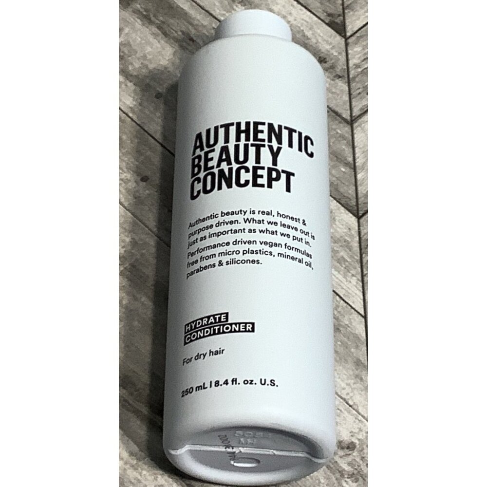 Authentic Beauty Concept Hydrate Cleansing Conditioner For Dry Hair 8.4 fl. oz